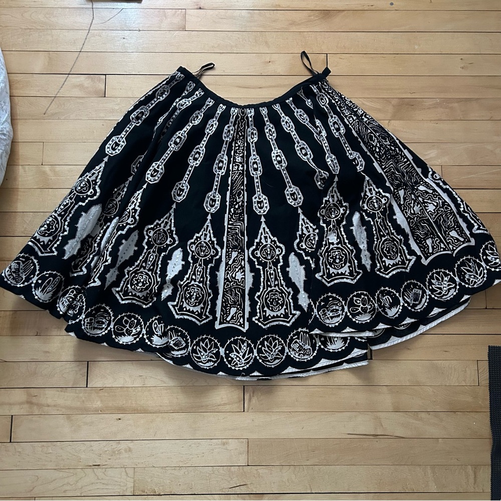 Moda International Black and White Printed Midi Skirt
